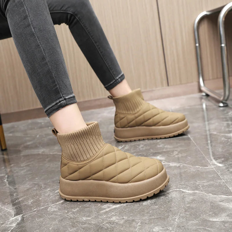 2025 winter shoes, thickened version, plush shoes, anti-slip and wear-resistant.